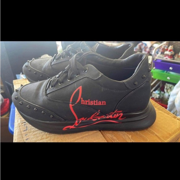 Adidas shoes - Picture 1 of 5